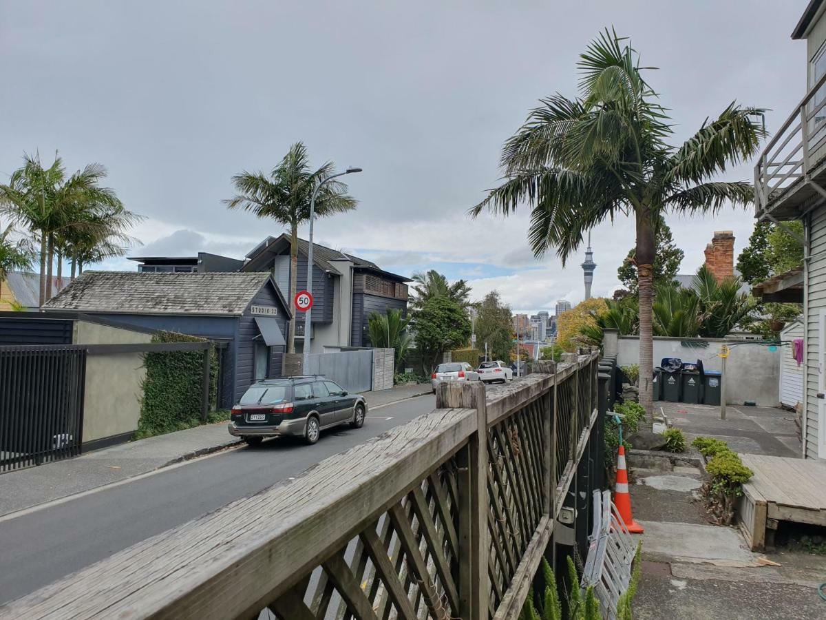 Uenuku Lodge Auckland Exterior foto